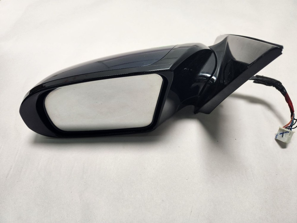 Used Left Door Mirror fits: 2011 Nissan Maxima Power w/LED turn indicators w/o a