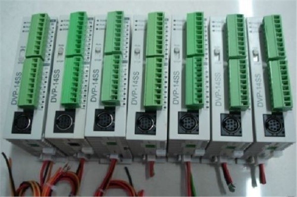 Used 1Pcs Programmable Controller Delta DVP14SS11T2 Plc Module xr