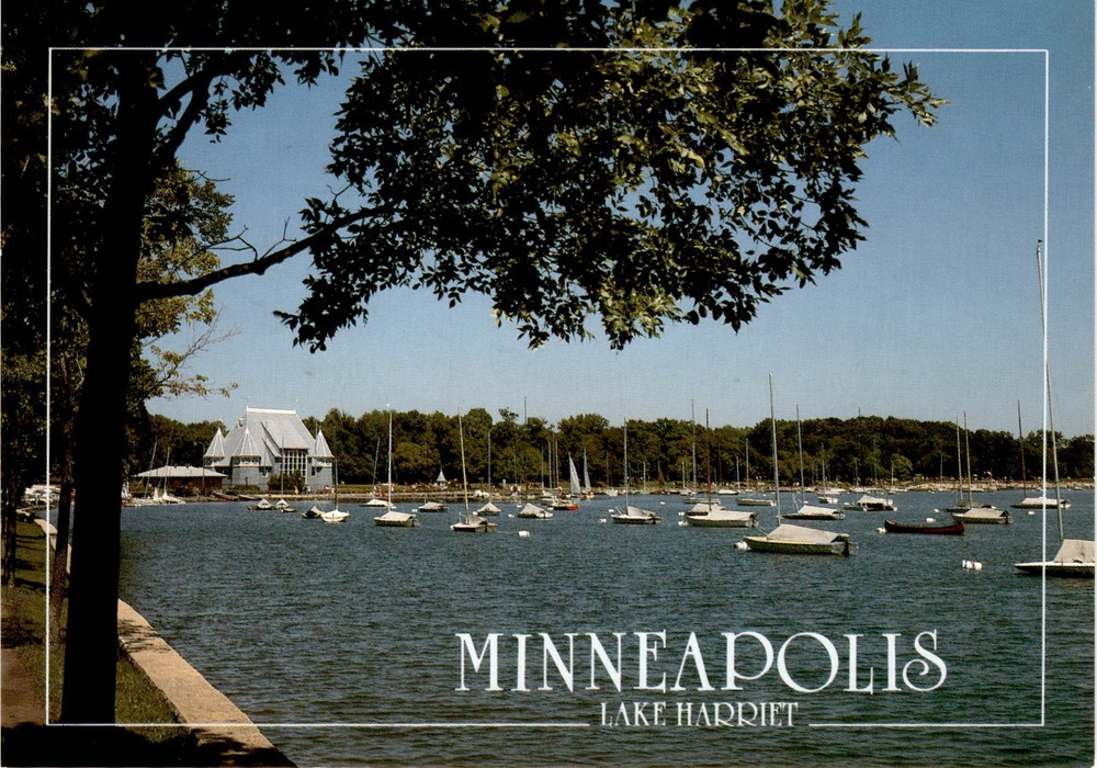 MINNEAPOLIS, LAKE HARRIET, MINNESOTA, BAND SHE Postcard