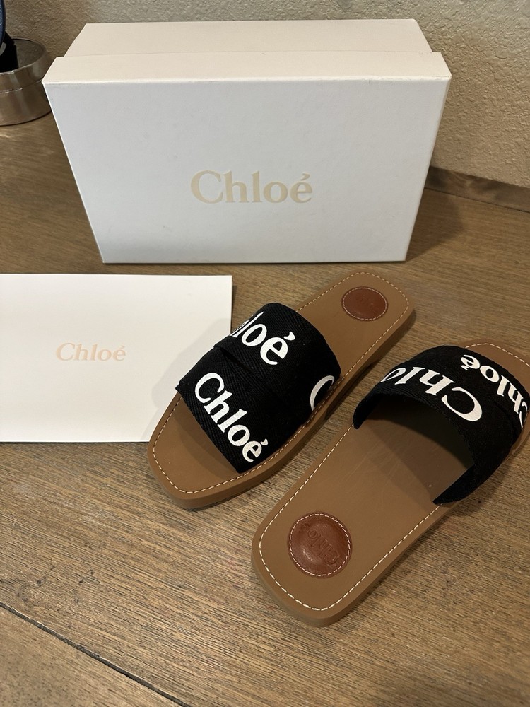 NEW - CHLOE - WOODY LOGO SLIDE SANDAL - SIZE 40 BLACK & WHITE