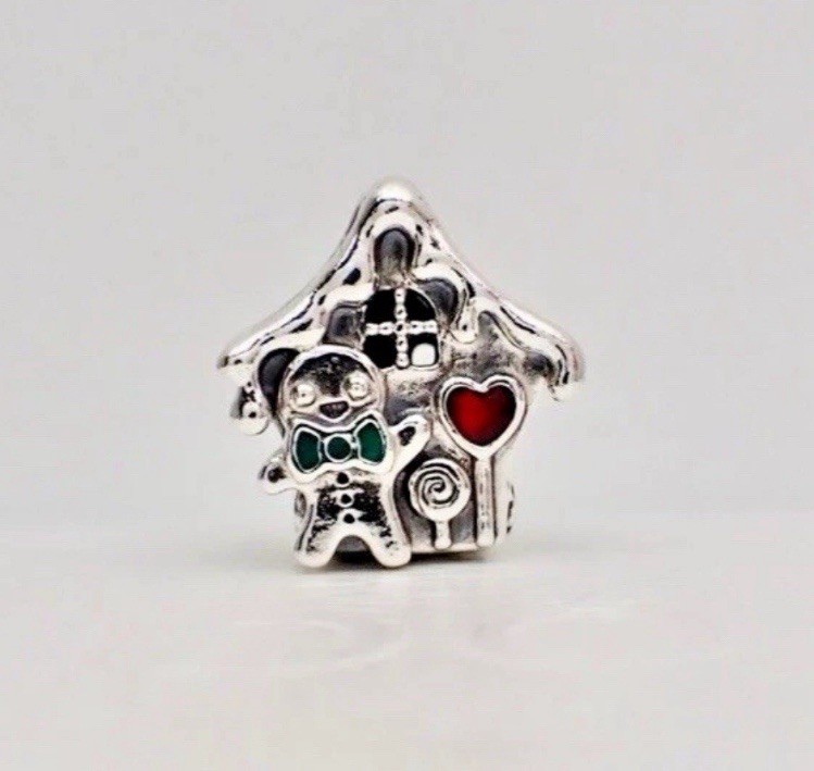 Authentic New Pandora #792823C01 Gingerbread House Charm