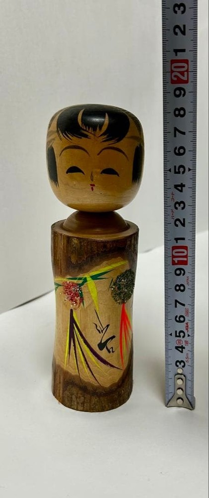 Kokeshi Doll Traditional Wooden Hand-Painted Floral 18cm Art Figurine
