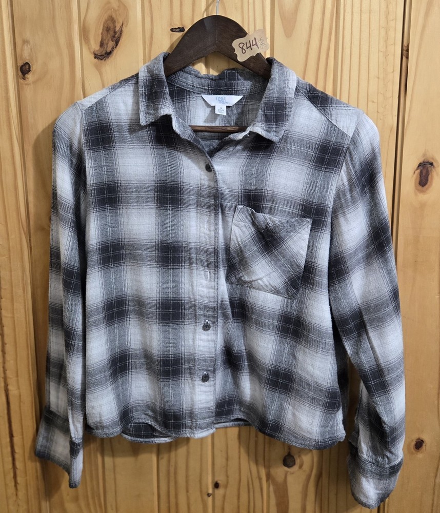 Time and Tru Women's Long Sleeve Flannel Size SM Crop Black White Plaid Shirt