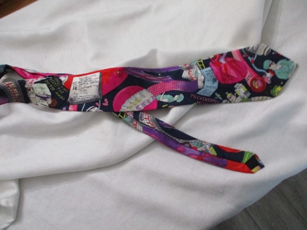 Tie mens neck necktie silk colorful 1991 NICOLE MILLER DOCTOR NURSE HEART SPINE