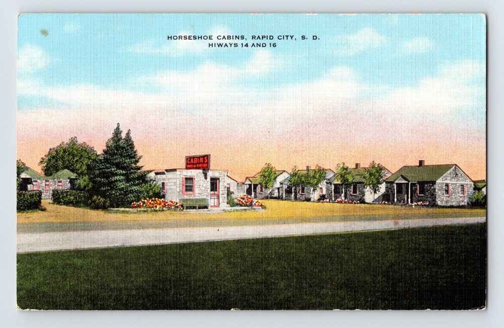 Postcard South Dakota Rapid City SD Horseshoe Cabin Motel 1940s Unposted Linen