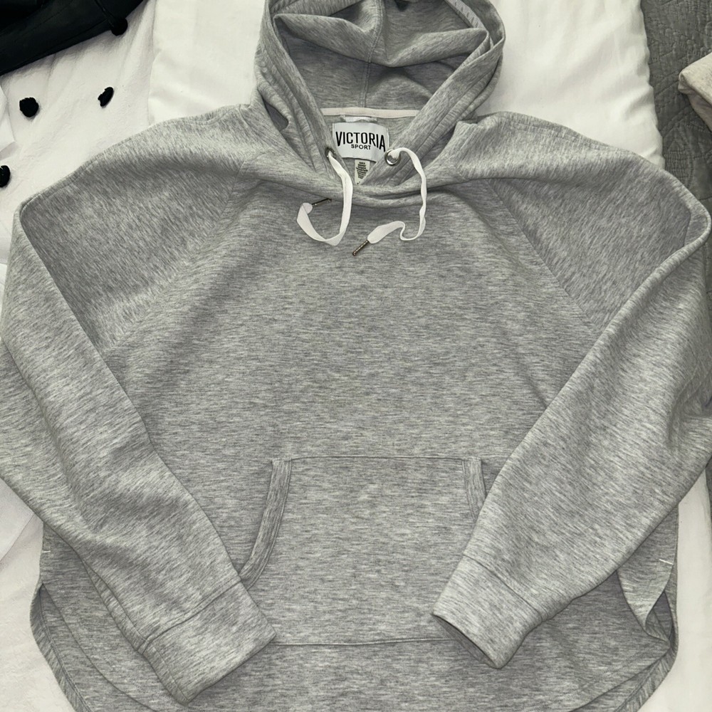 Victoria Sport/Victorias Secret Gray Sweatshirt Size Large