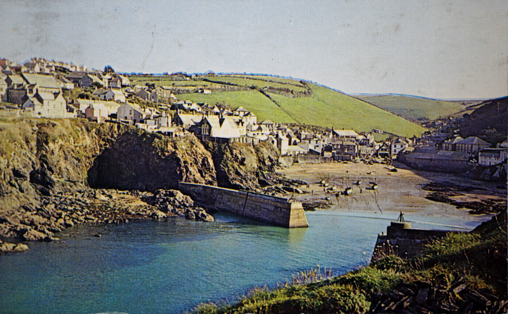 Postcard Port Isaac Bay Fishing Village Coastal Scenery Cornwall Doc Martin Wenn
