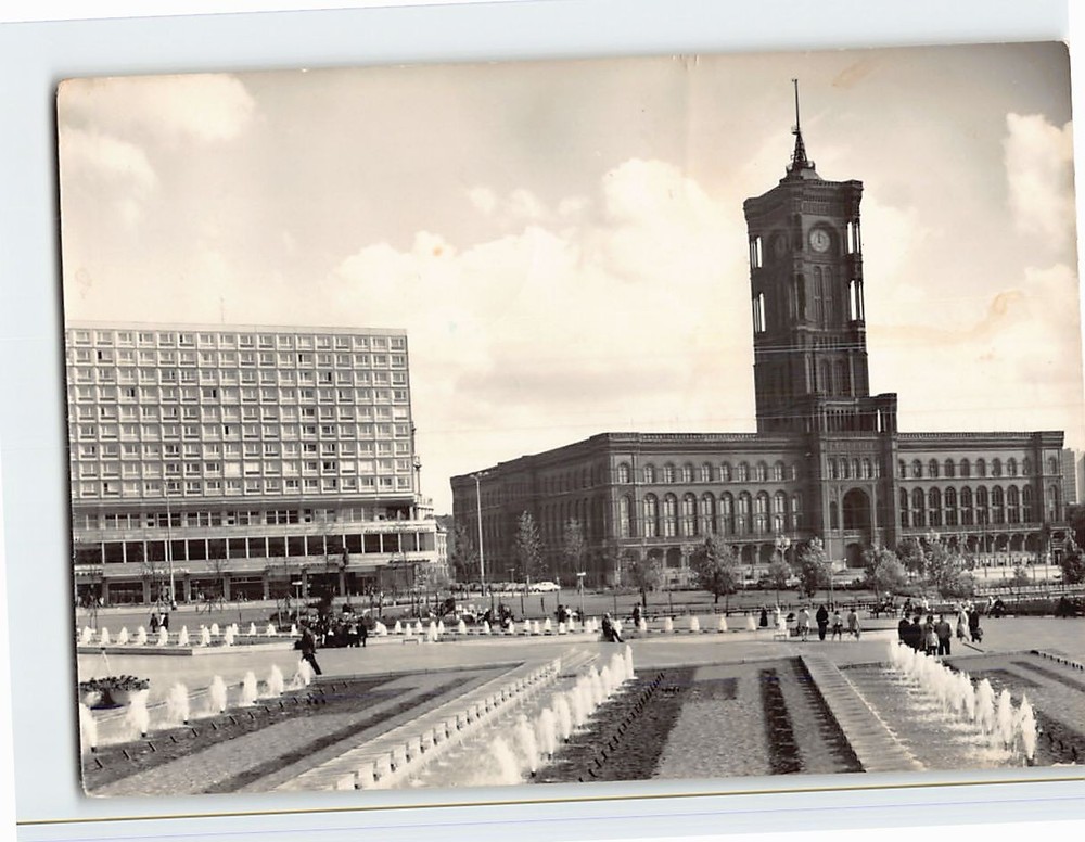 Postcard Berliner Rathaus Hauptstadt der DDR Berlin Germany