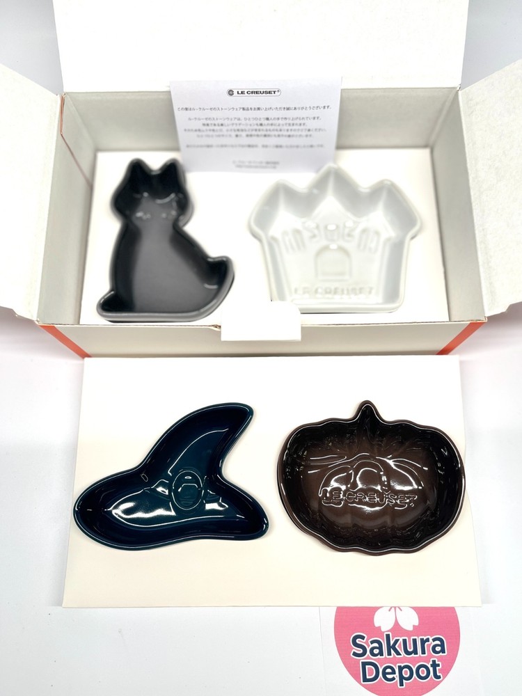 Le Creuset Mini Halloween Dish Set of 4 Pumpkin/Hat/House/Cat Stoneware JPN  New