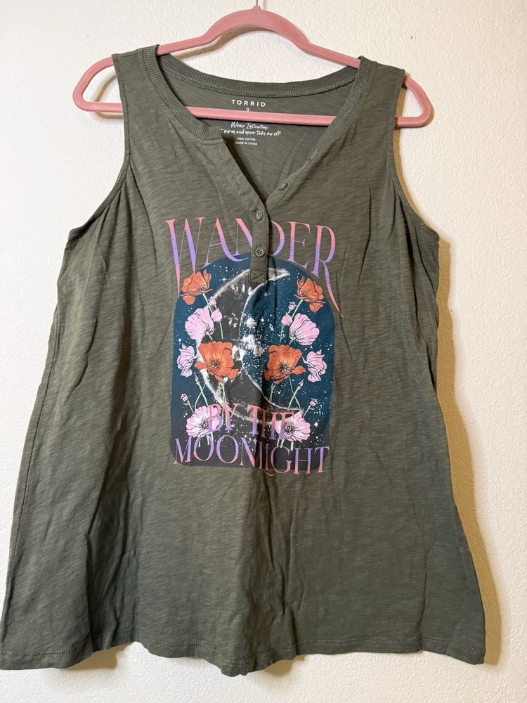 Torrid Women’s Classic Fit Olive Green Sleeveless Graphic Tank Top Shirt Sz. 0