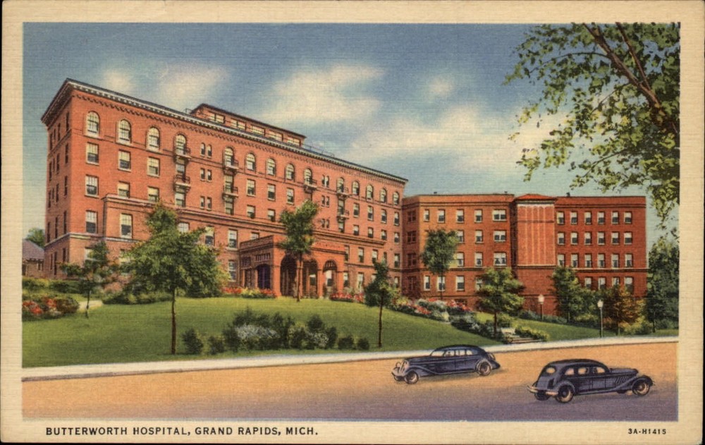 Grand Rapids Michigan Butterworth Hospital cars ~ 1930s linen postcard