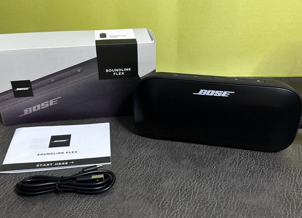 NEW bose soundlink flex Bluetooth speaker portable outdoor speaker.