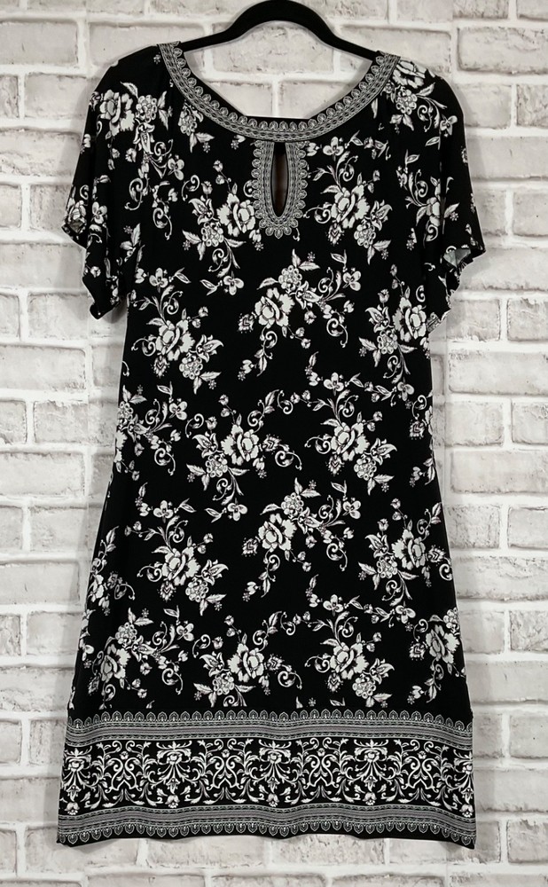 White House Black Market Dress Womens Sz M Black Floral Embroidered Short Sleeve