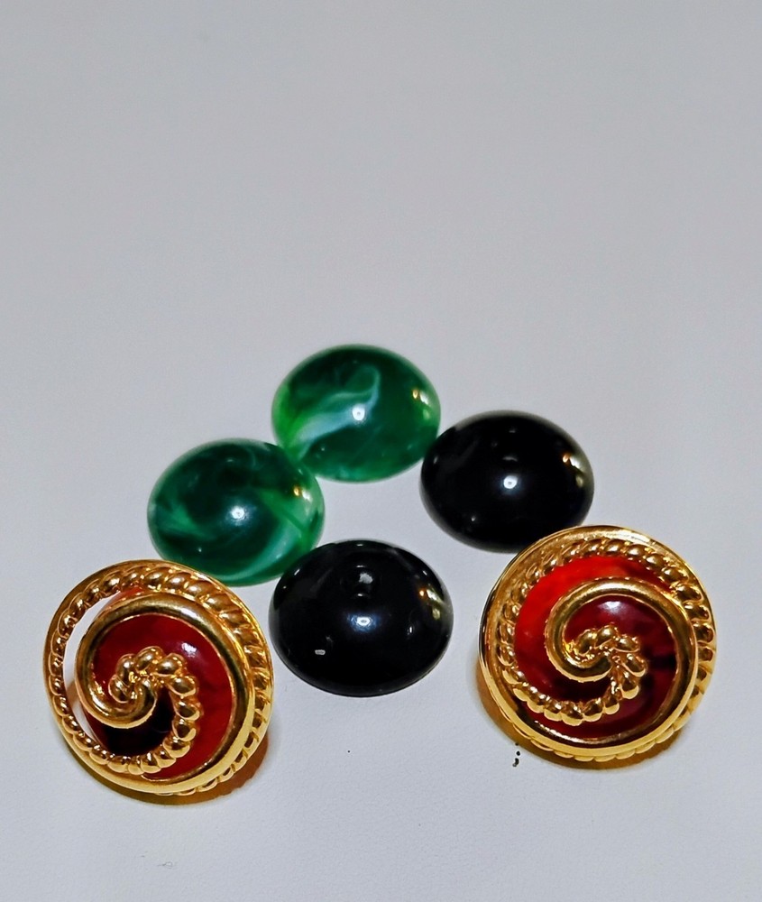 Avon Vintage Interchangable Earrings Set. Multi Color Gold tone