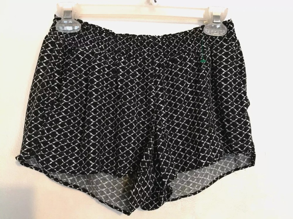 Old Navy Womens Shorts XS Black White Athletic Stretch Pockets Running Sport Gym