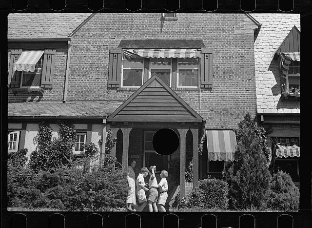 Washington DC Healthy Children 1935 Children Playing Front Lawn Houses