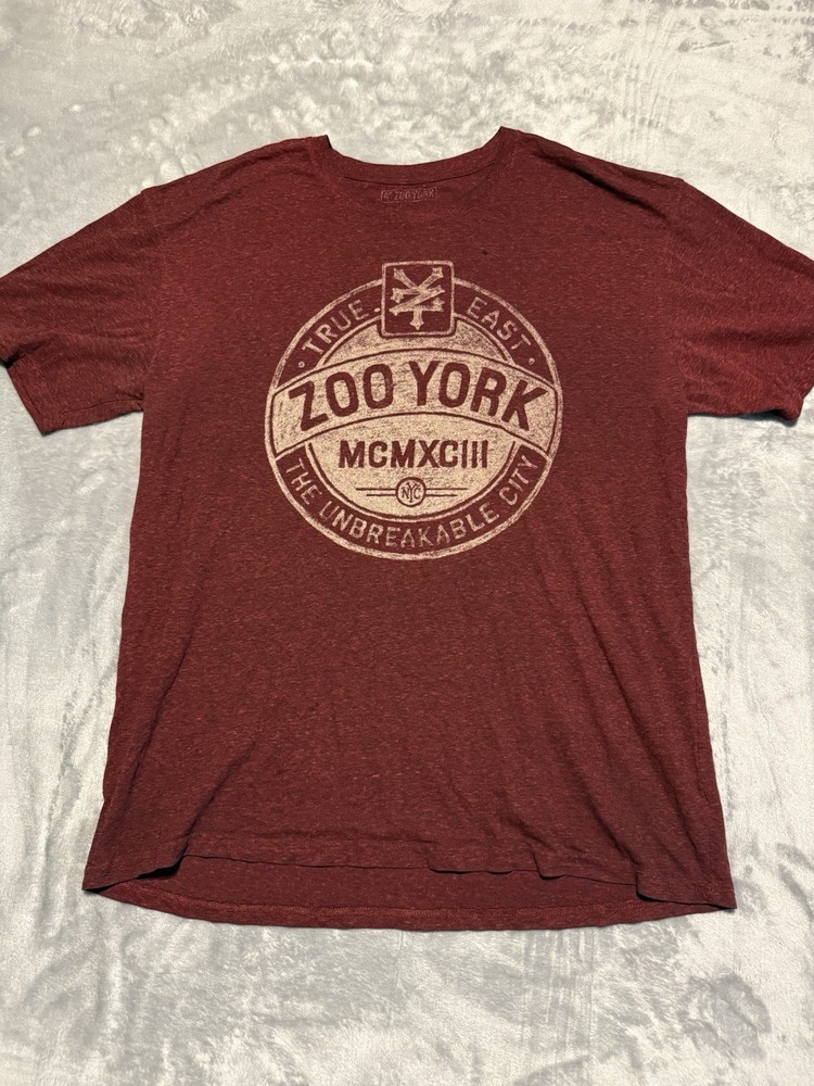 VTG Zoo York T-Shirt Mens XL Red Graphic Tee True East Unbreakable City Skate