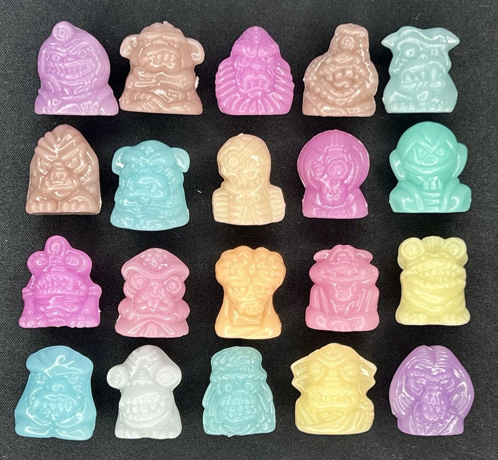 Crazy Bones Hielocos Coca Cola Gelocosmicos Monsters 20 Set  Bad Aliens 2285