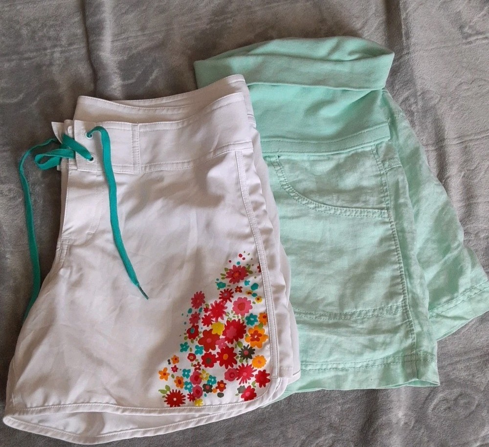 Athleta Shorts 2 Pair Lot Womens Size 10
