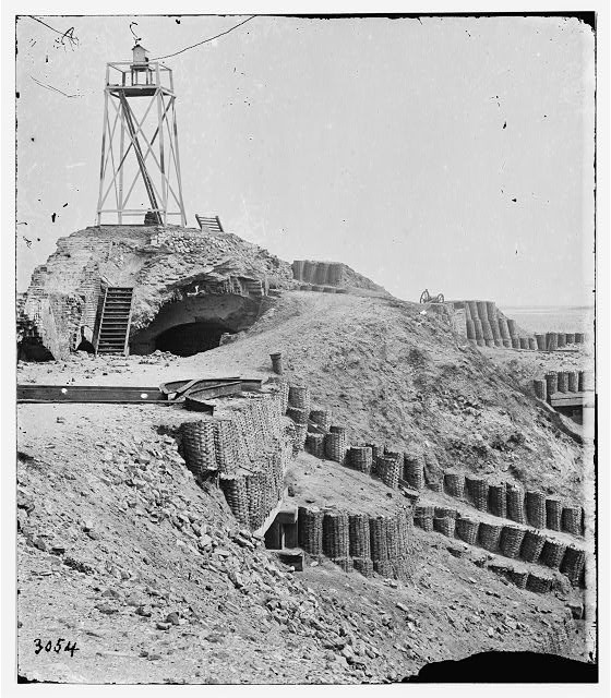 Photo:[Charleston, S.C. Beacon on parapet of Fort Sumter]