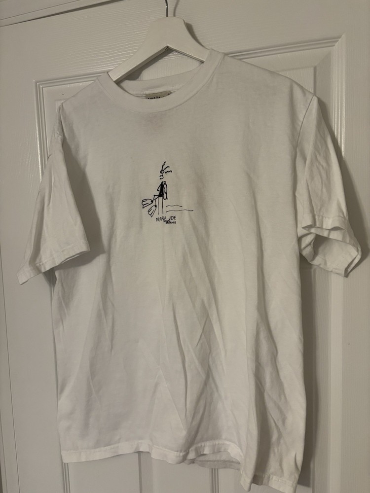 PIRANA JOE Men's L White Nassau Bahamas Graphic Print Crew Neck Short Sleeve Tee
