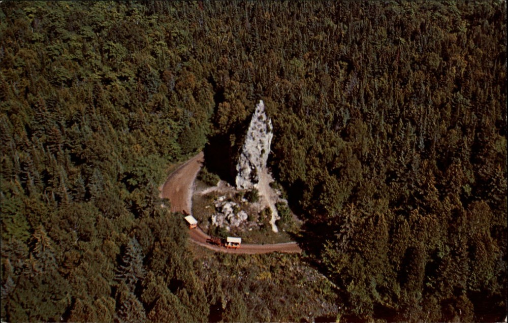 Sugar Loaf Mackinac Island Michigan aerial view ~ 1950-60s vintage postcard