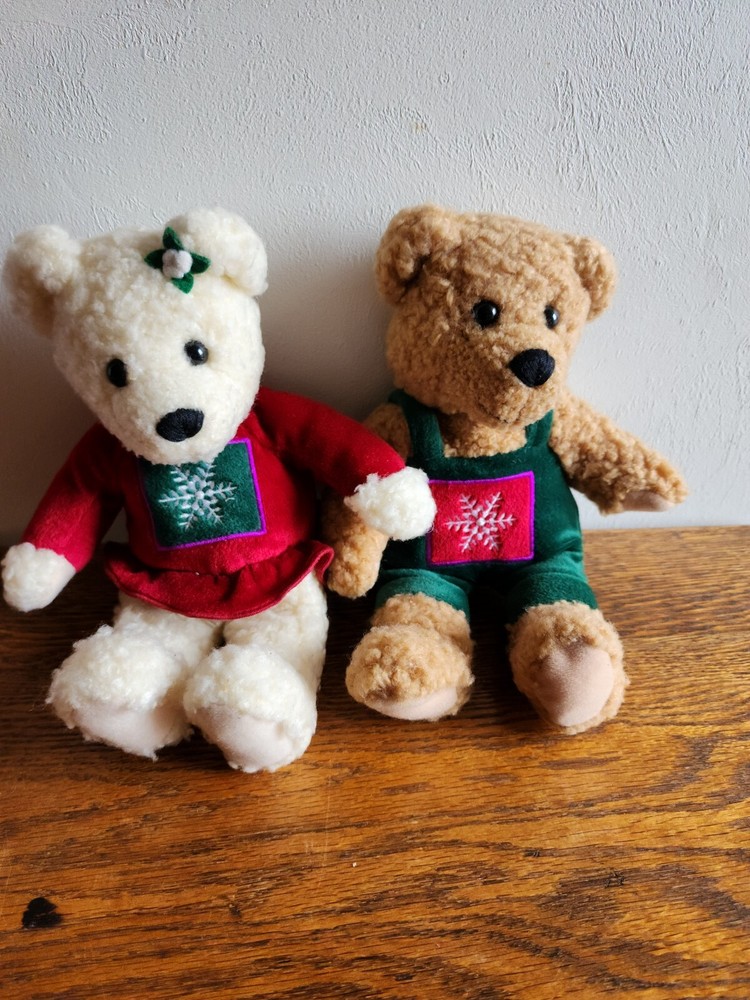 2 Hallmark Kiss Kiss Mistletoe Bears Stuffed Serpa Plush Christmas Pre-owned