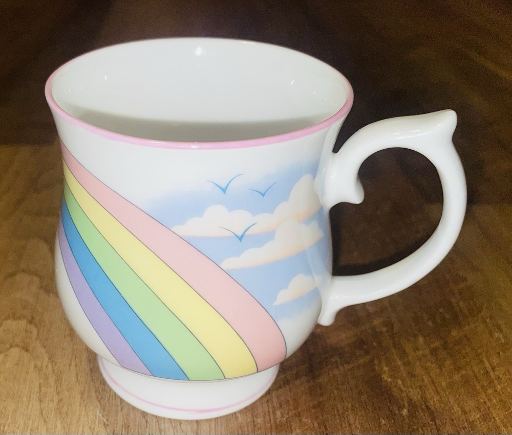 Elizabethan Over The Rainbow Fine Bone China England Mug