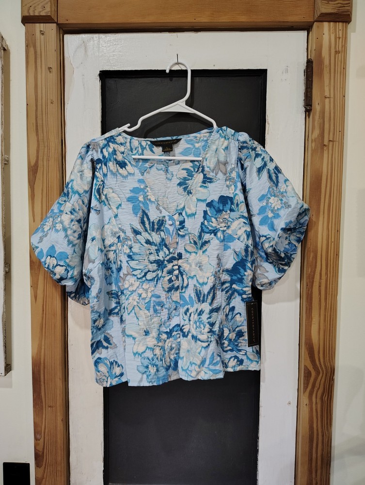 womans counterparts blue floral button up blouse size large new