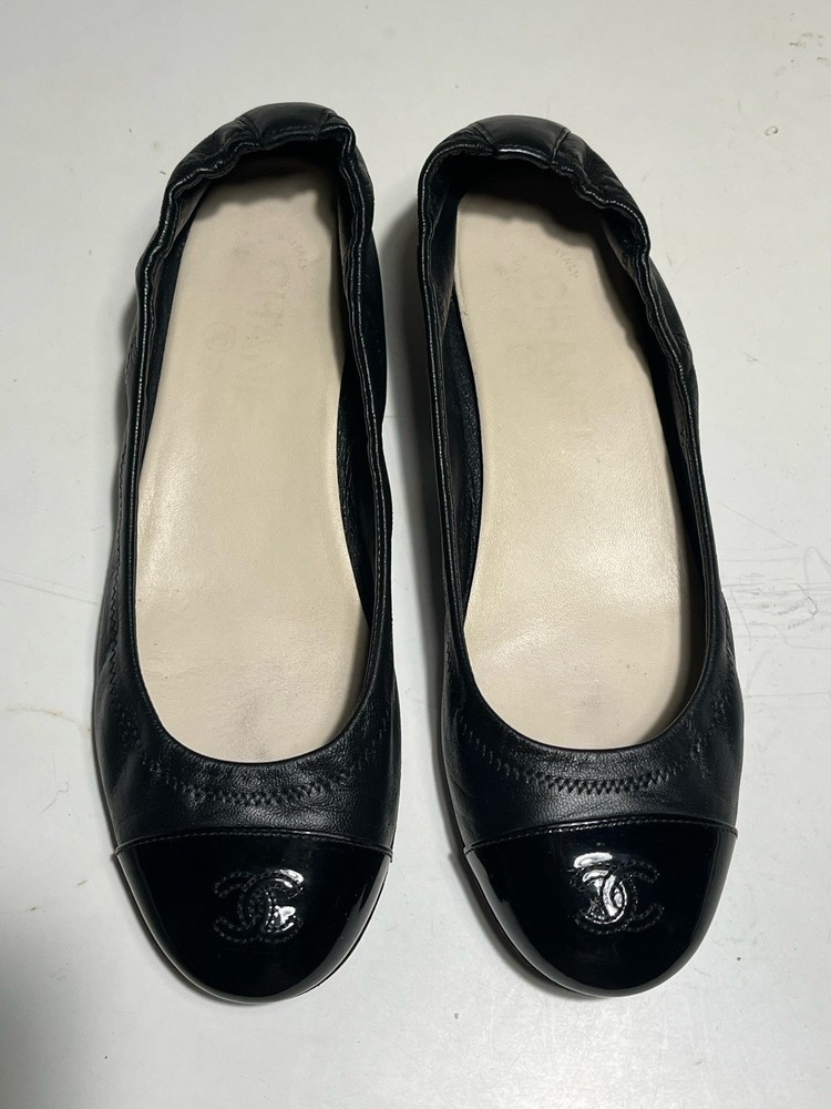 Chanel Black Ballet Flats Size 37