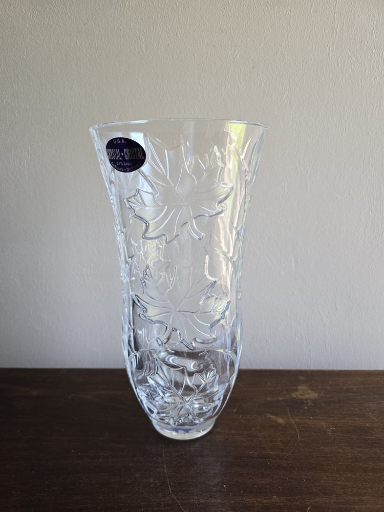24% Lead Crystal Clear Vase Deplomb Deplomo Maple Leaf Design USA