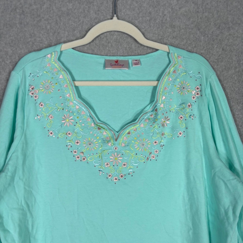 Quacker Factory Embroidered Rhinestone Top 1X Aqua Teal Scalloped Embellished