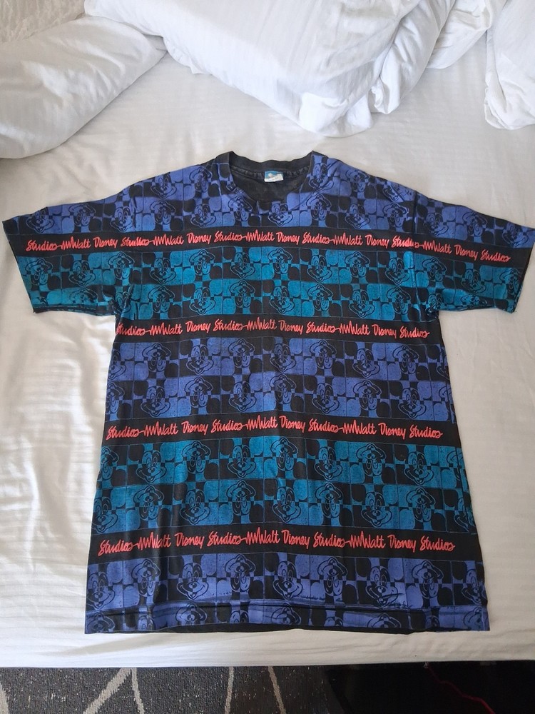 Vintage 80s Walt Disney Studios Mickey Xl  T-Shirt Mickey All Over Single Stitch