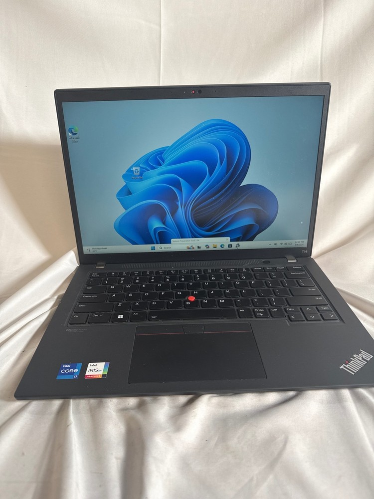 Lenovo ThinkPad T14 Gen 3 12th Gen Intel Core i7-1260P @ 2.1 GHz 8 GB 256 GB 14