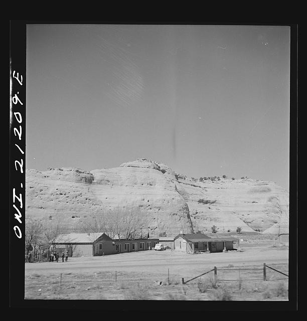 Photo:Atchison,Topeka,Santa Fe Railroad across Arizona. March,1943