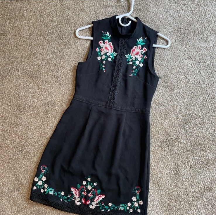 Romeo & Juliet Couture Embroidered Floral Mini Dress Size S Whimsigoth Fairy