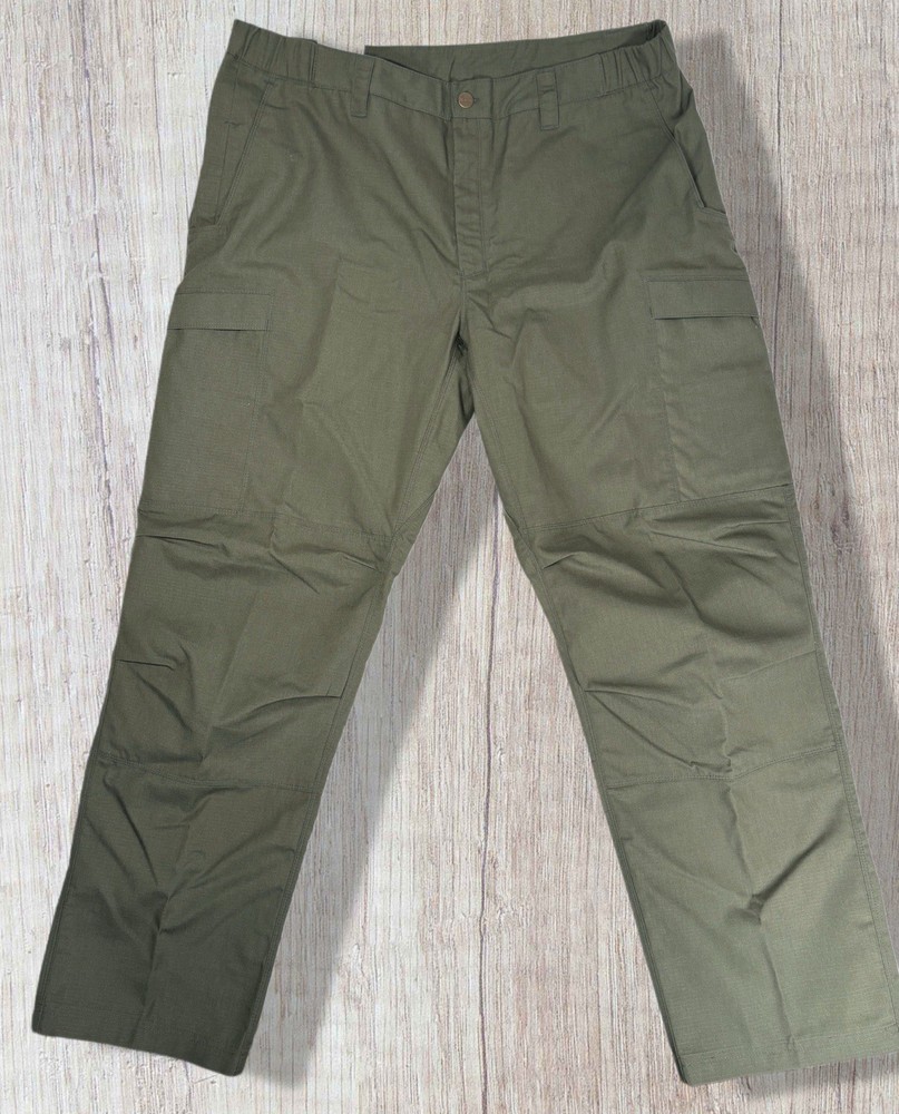 NWT Men’s Tactical Olive Green Cargo Pants S 40 X 32