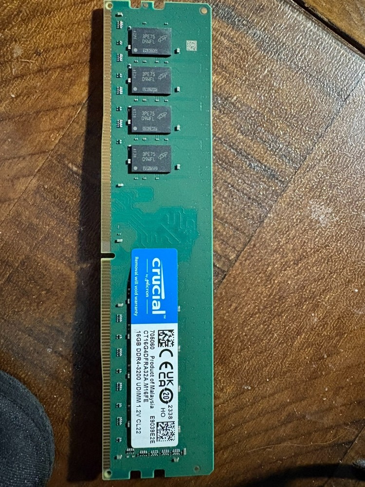 Crucial 16GB DDR4 3200 MHz CL22 RAM Module (CT16G4DFRA32A)