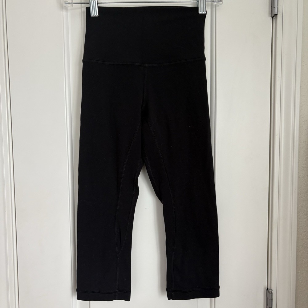 Lululemon Women’s Align High Rise Cropped Leggings Black - Size 2
