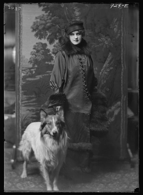Photo:Miss, Norma, Phillips, portrait photograph, with dog