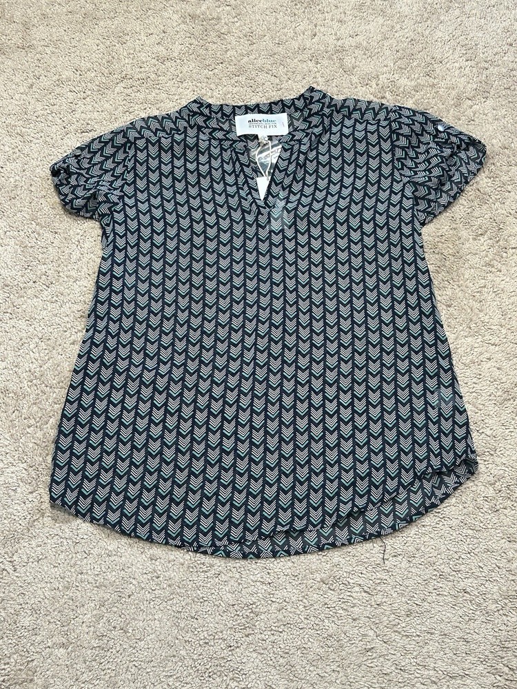 Alice Blue Womens Shirt NEW Size Small Multicolor Print Classic Dressy Flowy