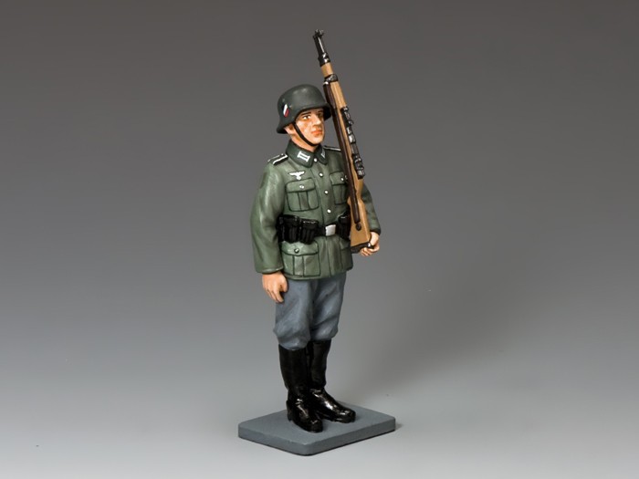 King & Country WH014 - At Attention (Retired)