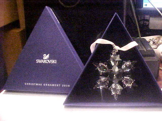 2010 Annual Swarovski Crystal Christmas Snowflake Star Christmas Tree Ornament