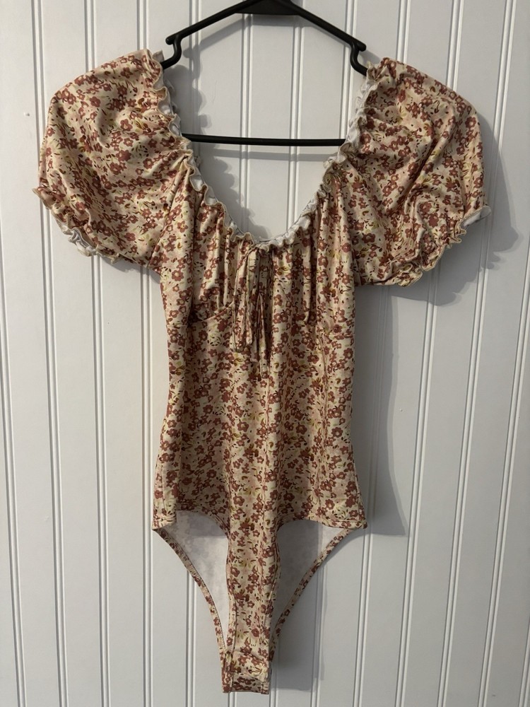 Floral Boho Milkmaid Puffy Sleeve Knot Front Body Suit Women’s size 2 / XS