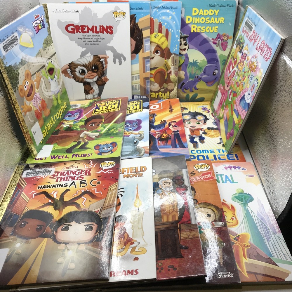 Lot of 15 Kids Little Golden Books Stranger Things Paw Patrol Star Wars Gremlins