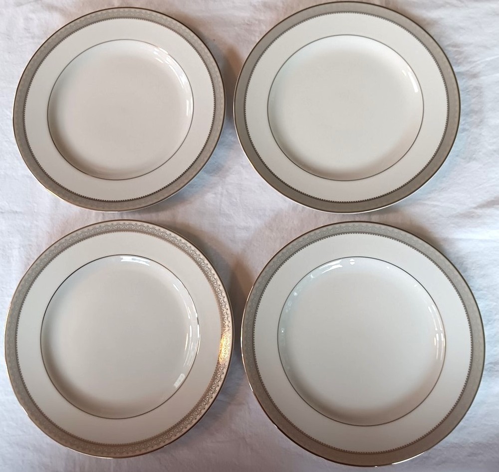 4 Mikasa Fine China Platinum Crown Salad Dessert Plates 8-1/4