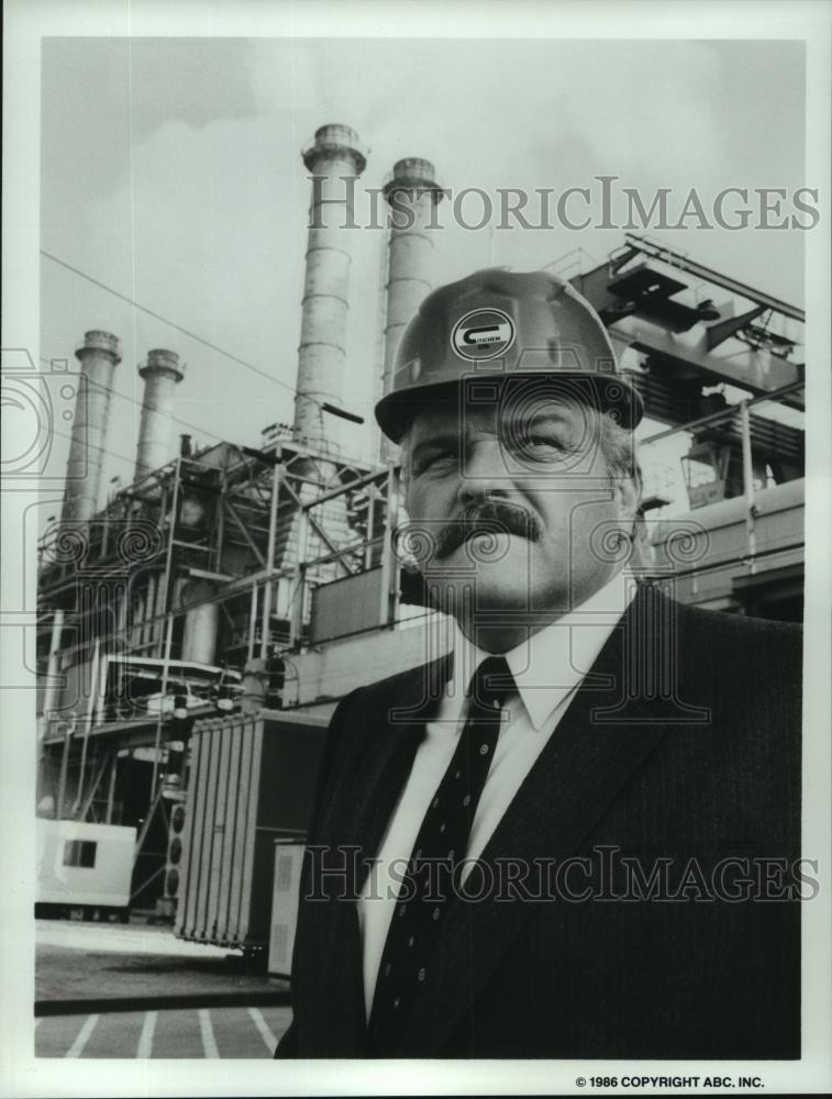 1986 Press Photo Brian Dennehy stars in Acceptable Risks, on ABC. - nop22204