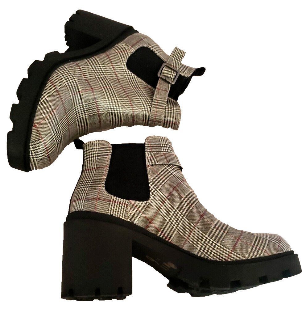 Mix No 6 Chelsea Boots Pull-on Women's size US 8.5 / EU 39 Black White Plaid