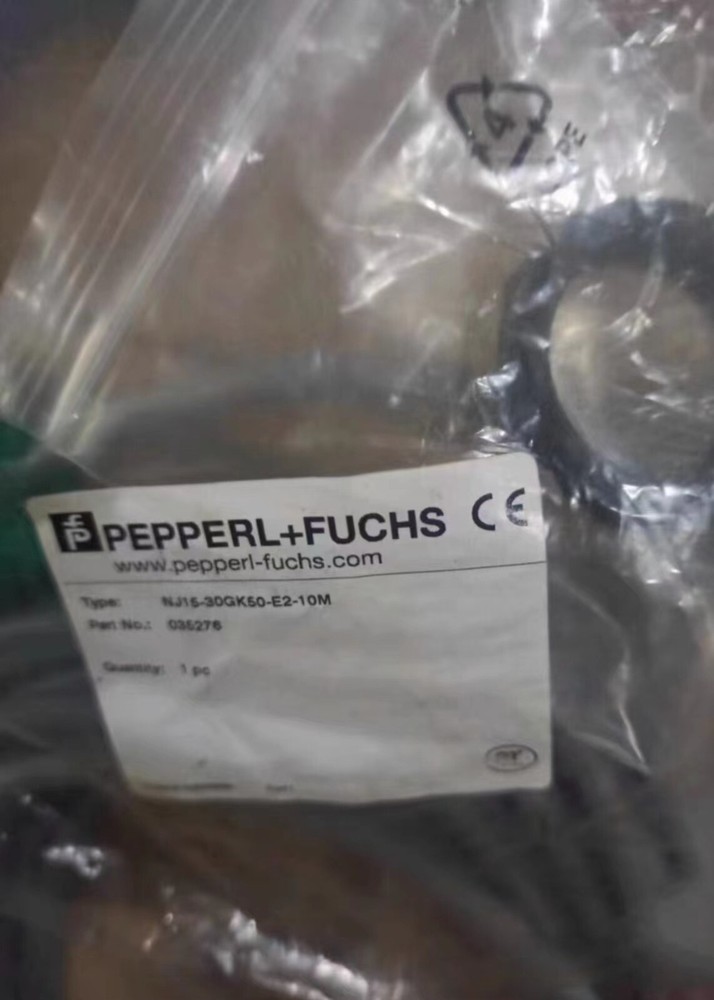 Pepperl Fox NJ15-30GK50-E2-10M IN NEW BOX ALL NEW *le