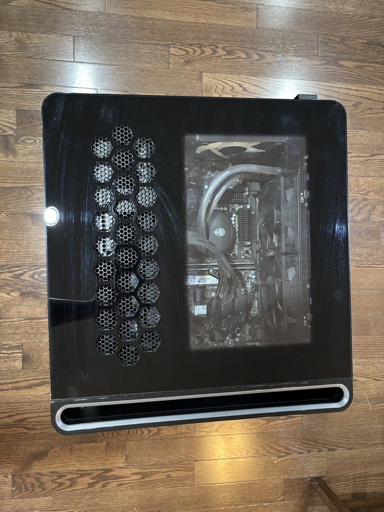 Alienware Aurora R16 Gaming PC - Intel i9-14900KF | RTX 4080 16GB | 32GB DDR5 |